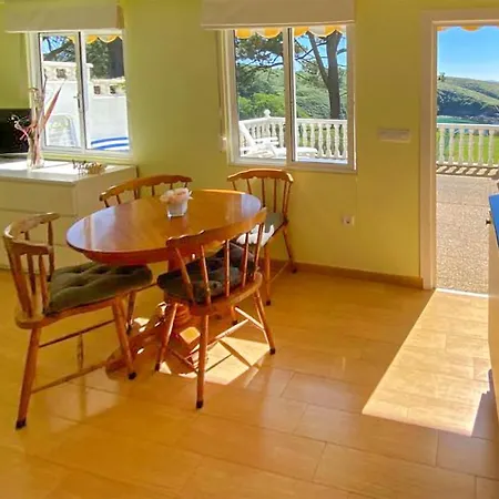 1 Bedroom Awesome In * Mera